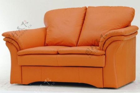现代的橙色双座位沙发