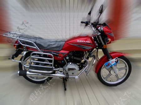 摩托车大阳摩托车红色的摩托处理了的摩托车新的漂亮的摩托车图片