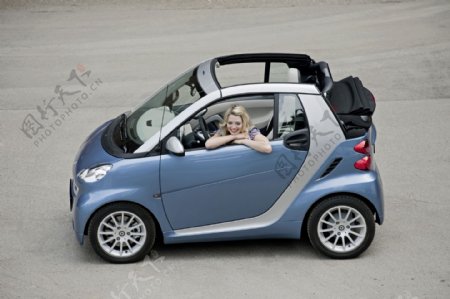 奔驰smart小汽车图片