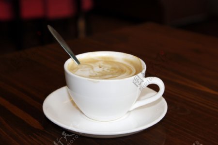 白色杯子咖啡图片