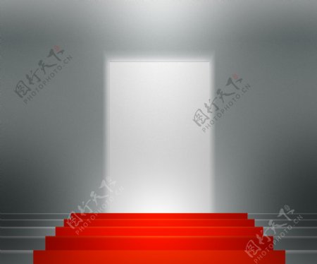 红色背景的楼梯灯