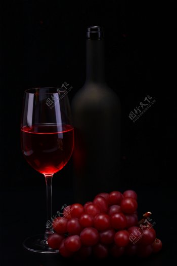 红酒高脚杯葡萄酒美酒图片