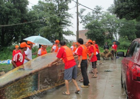 雨虹防水龙舟赛图片