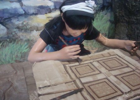 瑶族妇女染布蜡像图片