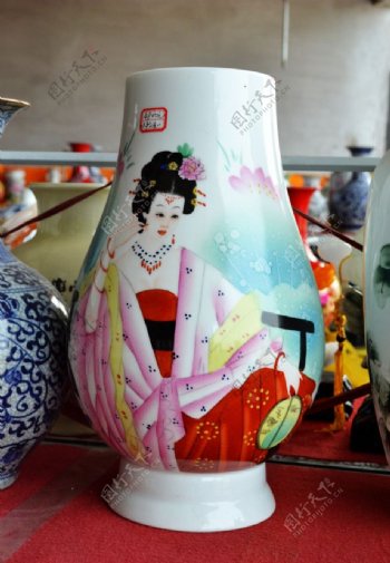 景德镇陶瓷太平公主图片
