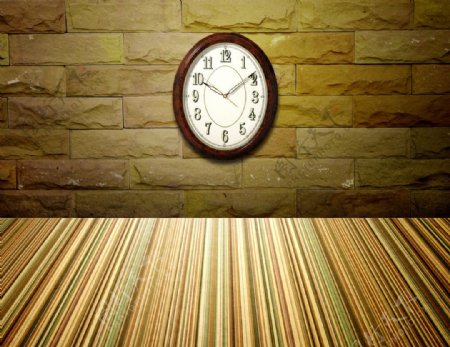 怀旧墙壁地板和钟表图片
