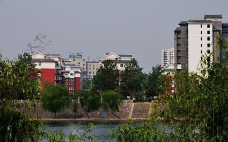 内河的社区图片