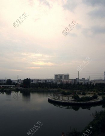 扬州大学校园风景图片