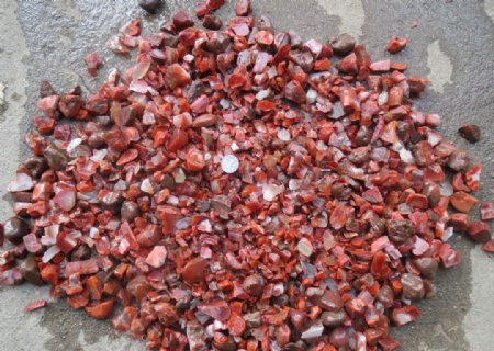 四川那红色的石头堆图片