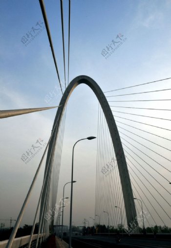 欧亚大桥图片