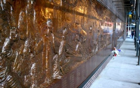 纽约消防队员纪念墙图片