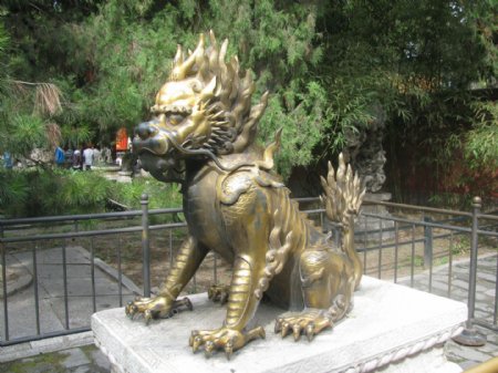 故宫麒麟雕像图片
