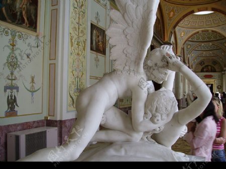 意卡诺瓦雕塑作品天使之吻局部图片