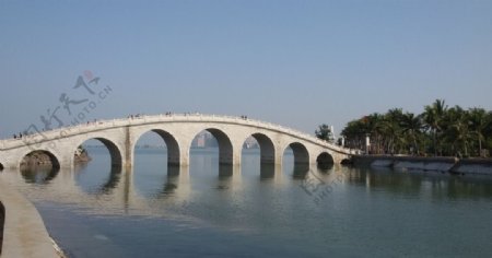 拱形桥图片