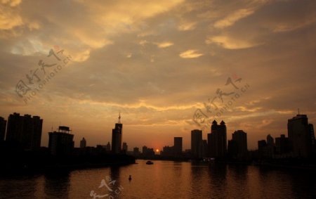 广州城市日落图片