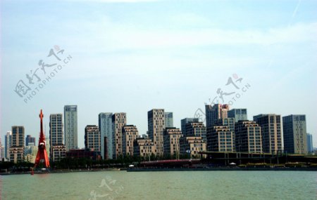 上海黄浦江边的建筑图片