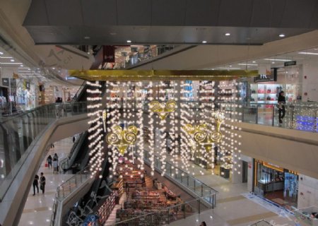 商场吊灯装饰钢化玻璃护栏图片