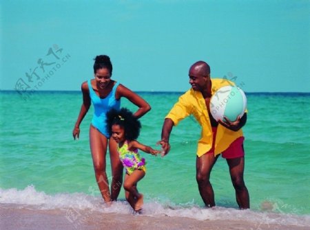 海边的家人图片