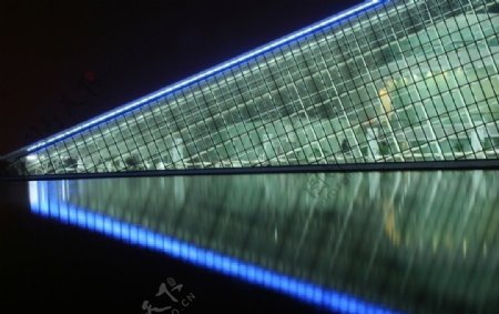 天津博物馆夜景图片