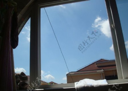 阳台看白云图片