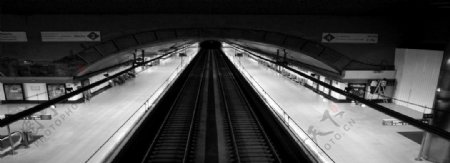 超宽黑白地铁站图片