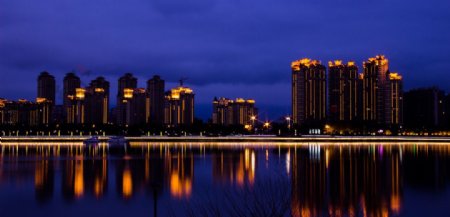 江滨夜景图片
