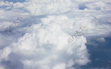 在云端图片