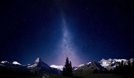 阿尔卑斯山的夜空图片