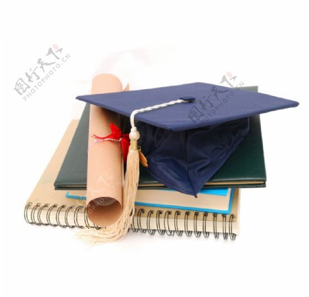 毕业证书和学士帽图片