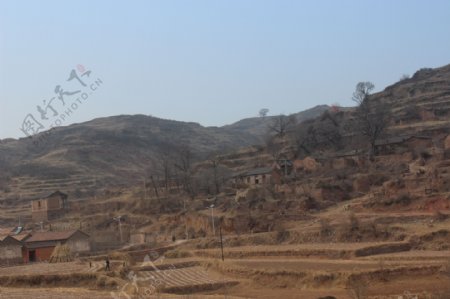 黄土坡的村落图片