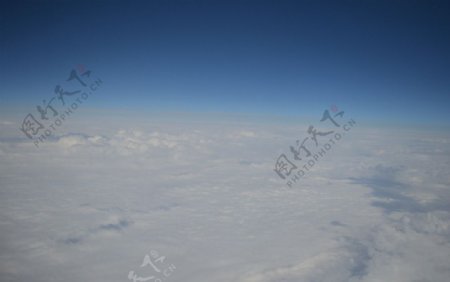 云层白云云朵蓝天天空图片