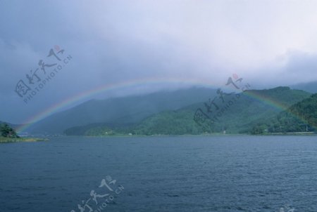 熔岩彩虹图片