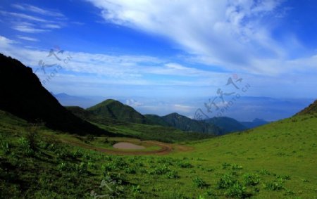 轿顶山风景图片