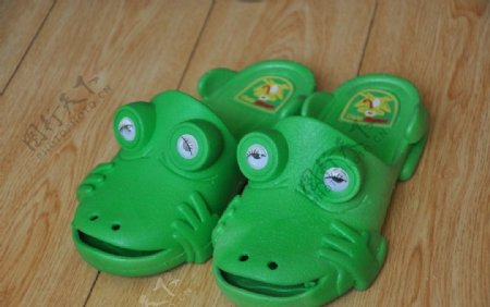 青蛙拖鞋图片