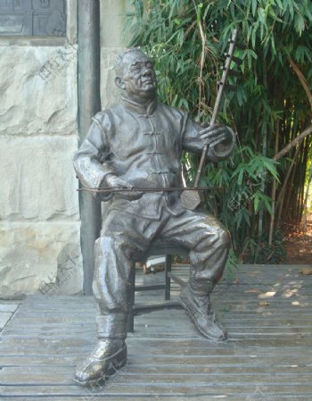 汉口江滩铜像雕塑图片