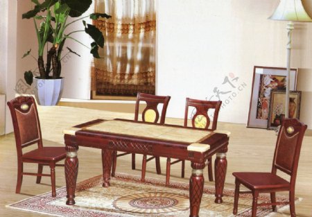 方型餐桌椅图片