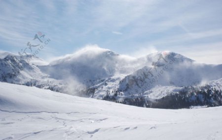 雪山风光美景图片