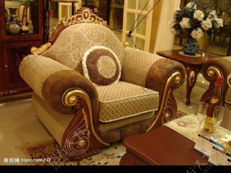 经典欧式家具华丽的单人沙发图片