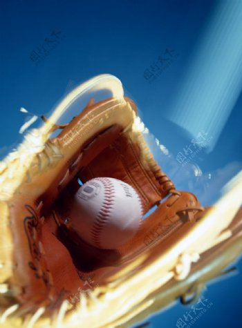 棒球摄影之接球刹那图片