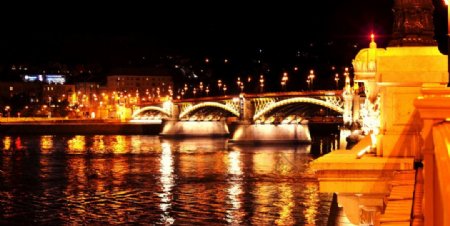 法国夜景塞纳河图片