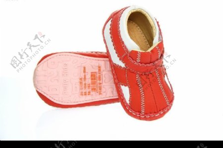 儿童鞋子比士尼童鞋红色图片