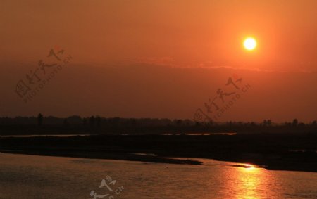 渭河夕阳红图片