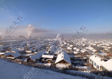 载波站俯瞰山下冬景图片