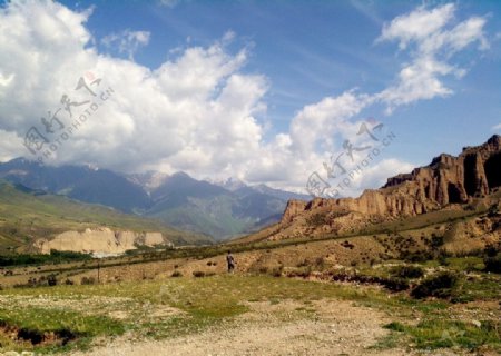 新疆伊犁风光图片