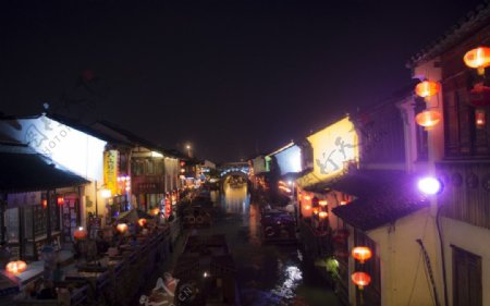 七里山塘夜景图片