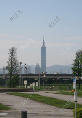台北101大楼远眺图片