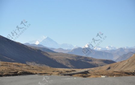 通往珠峰的公路图片