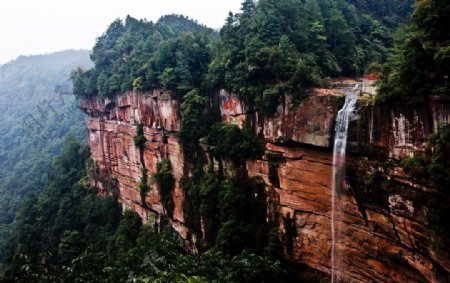 重庆四面山风景区土地神岩图片