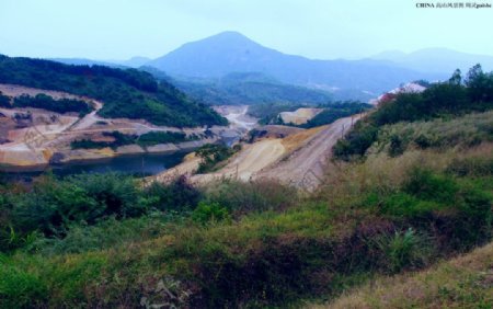 中国山水铁建工程图片