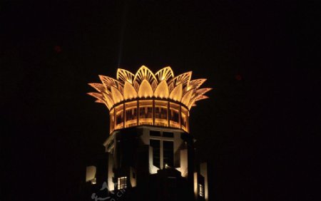 上海外滩夜景之威斯汀大酒店莲花顶图片